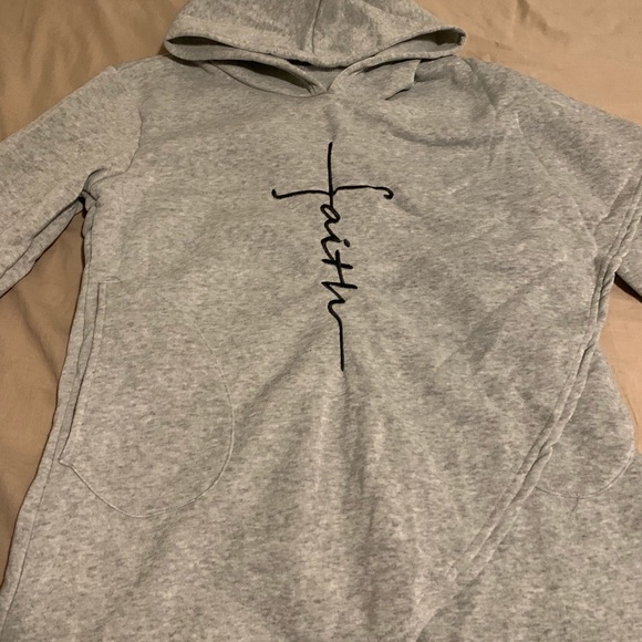 Sweater - Picture 2 of 4